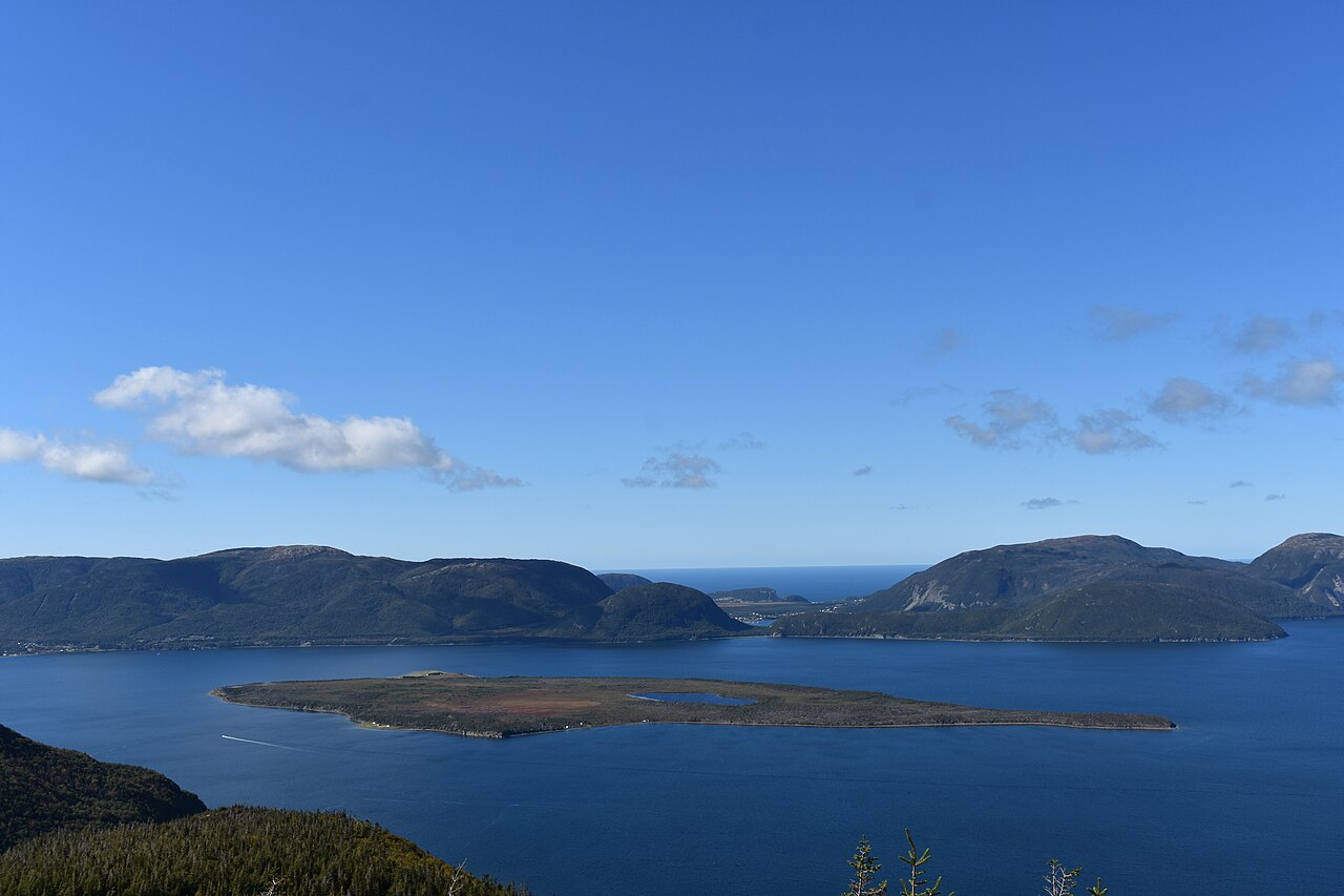 https://canadaoceanmap.ca/wp-content/uploads/2025/05/Bay_of_Islands_Newfoundland_Canada_DSC_3302.jpg